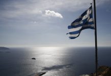 Предупреждения да не се влиза в морето в Гърция заради промяната на времето