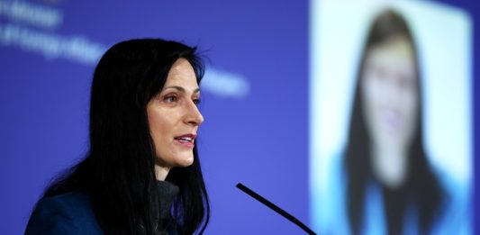 Мария Габриел: Има синхрон между парламентарните групи, които подкрепят правителството