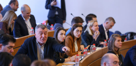От групата на „Продължаваме промяната – Демократична България“ („Спаси София“) в СОС излязоха с декларация по повод две години от началото на войната в Украйна