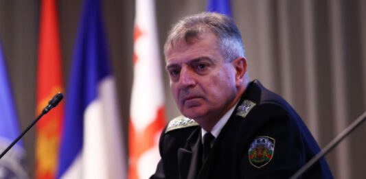 Висши военни и депутати на годишната конференция на началника на отбраната