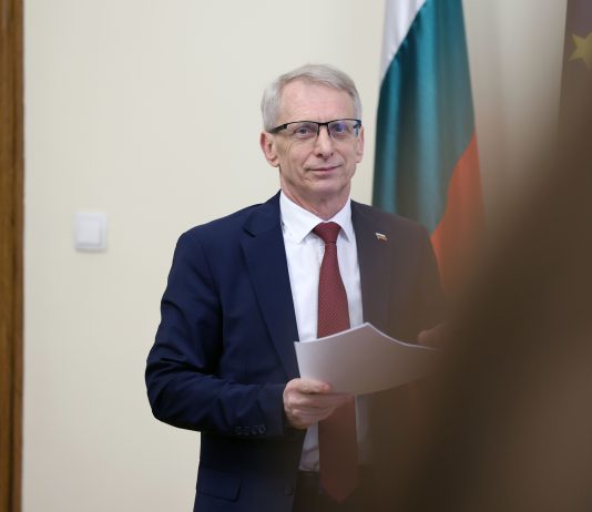 Премиерът Денков: България се отлепи от корупционното дъно