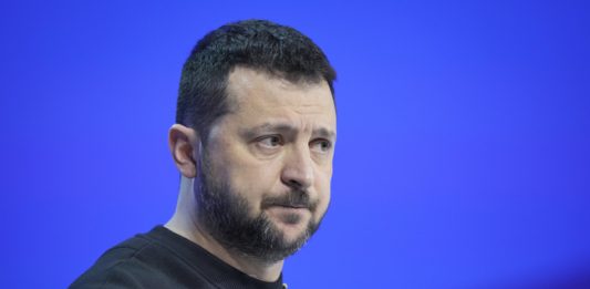 Въпреки войната Зеленски се стреми към подобряване на състоянието на украинската икономика