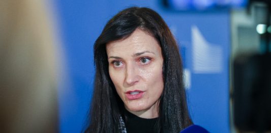 Габриел за ротацията: Нищо не е договорено, докато всичко не е договорено