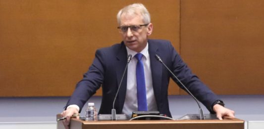 Денков: Време е с Борисов да започнем да си говорим директно, а не през медиите