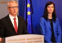 Денков и Габриел отговарят на депутатски въпроси