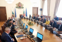 Денков за проекта на ГЕРБ: Борба за постове и министерски кресла