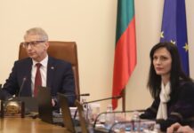 Денков: Нормално е след първия сблъсък страните да седнат на масата на преговорите