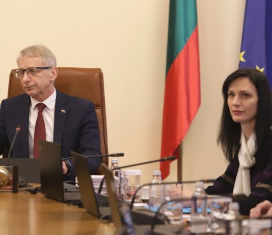 Денков: Нормално е след първия сблъсък страните да седнат на масата на преговорите