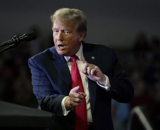 Тръмп казал на съюзник от НАТО, че „би насърчил Русия да прави каквото си поиска“