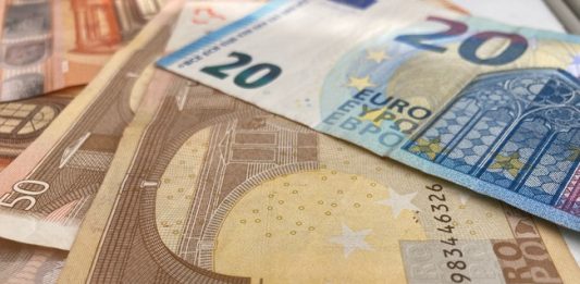 ЕП ще гласува регламент за незабавните плащания в евро