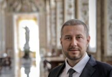 Пиарът на ГЕРБ: Предложихме вариант на ротация само на премиерите на 17 март, но ПП-ДБ го отхвърлиха