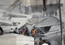 Десетки загинаха при израелски удари в Сирия