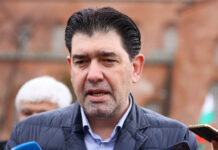 Членове на НС на БСП се обявиха за смяна на Нинова и единение на лявото