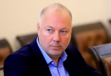 ГЕРБ „приема с горчивина“ гласуваната оставка в отсъствието на Мария Габриел