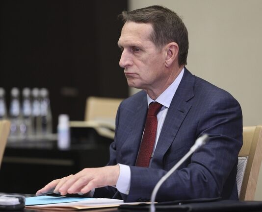 Началникът на руското разузнаване заяви, че опозиционният лидер Алексей Навални е починал от естествена смърт