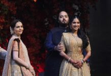 Най-богатият мъж в Индия жени сина си: Частен концерт на Риана, Зукърбърг и Бил Гейтс сред гостите