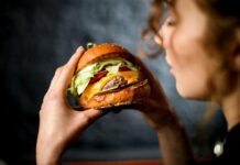 Диетолог съветва: Кои бургери могат да бъдат част от здравословната диета