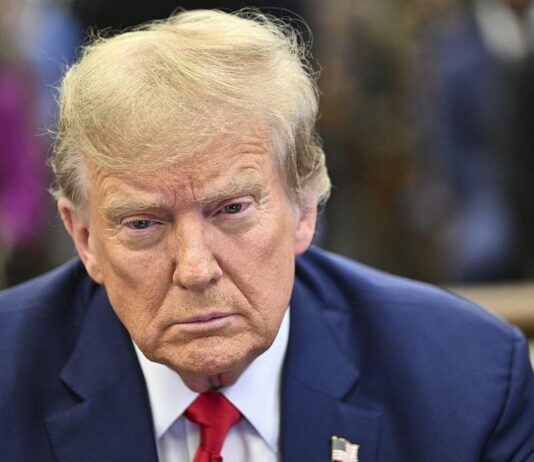 Специалният прокурор по делото срещу Тръмп подаде оставка, имал любовна връзка с окръжния прокурор