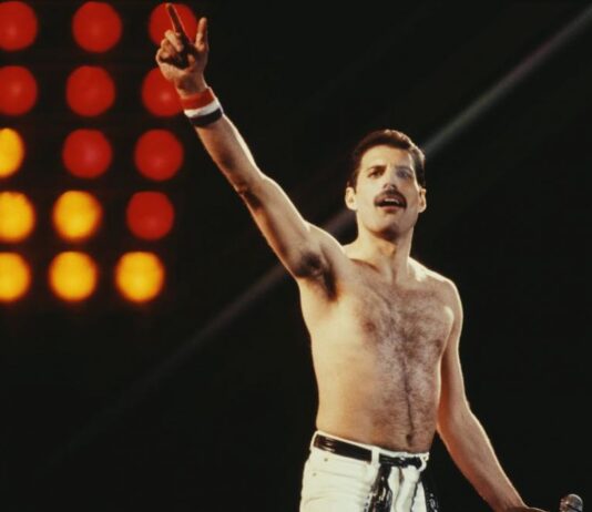 Продават дома на Фреди Меркюри за 38 млн. долара