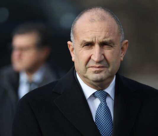 Радев обявява на 7 март графика за консултации с партиите: Явно страстите се нажежават