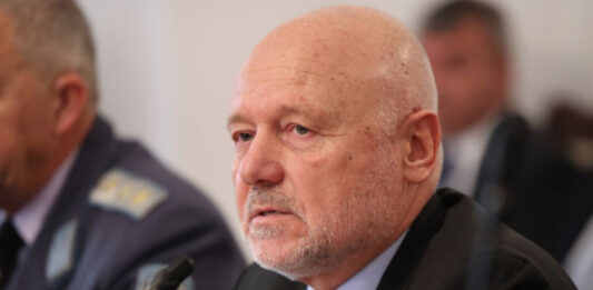 Министър Тагарев се отчита за свършеното през мандата