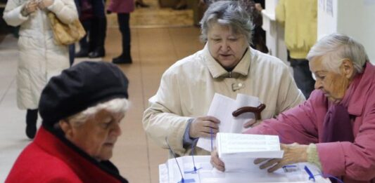 Започва тридневното гласуване на президентските избори в Русия