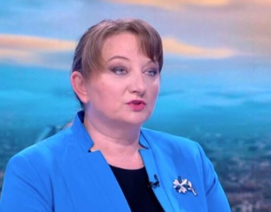 Деница Сачева отговори дали Росен Желязков ще е служебен премиер