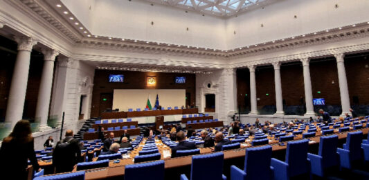 Депутатите изспушват шефа на НСИ за приемането на еврото и влизането в Еврозоната