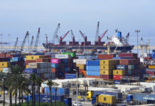 Въглероден данък или горивен стандарт? Как корабоплаването ще реши проблема с емисиите си