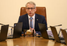 Кабинетът забранява разкриването на нови болници в страната