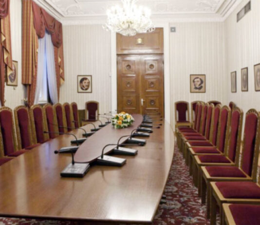 Президентът Радев продължава консултациите за съставяне на правителство