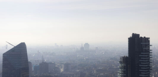 Италианското правителство порица „Стелантис“, че произвежда в Полша „Алфа Ромео Милано“