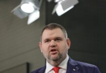 Пеевски: Нека спрат игричките между държавните мъже