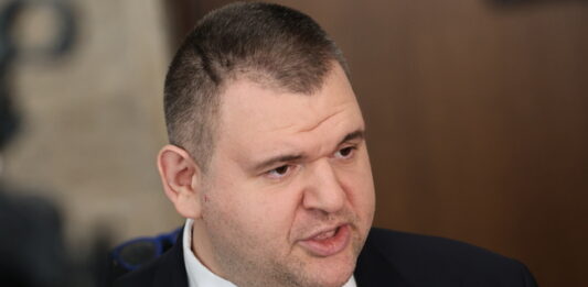 Пеевски за Живко Коцев: Планини от кеш, партия на пудела