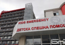 Простреляното с пушка дете е оперирано, в стабилно състояние e