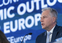 Директорът на МВФ за Европа: България е на правилния път за присъединяване към еврозоната през 2025 г., но бюджетът не трябва да ускорява инфлацията