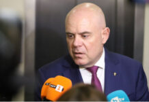 Гешев на разпит в НСлС: Акцията в Митниците и смяната на Живко Коцев са свързани