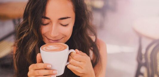 Сутрешното кафе е на 600 000 години