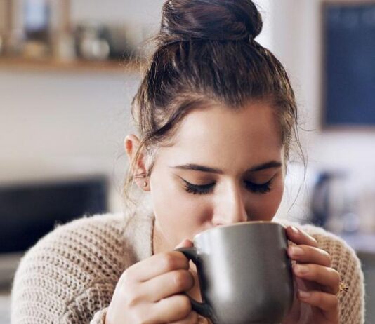 Митове и истини: Прави ли ни кафето зависими
