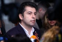 Кирил Петков скочи на ГЕРБ: Пеевски е по-честен от Борисов, да кажат, че ще управляват заедно