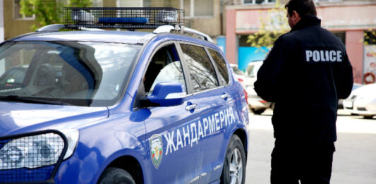 7 души са задържани при акцията в Митниците