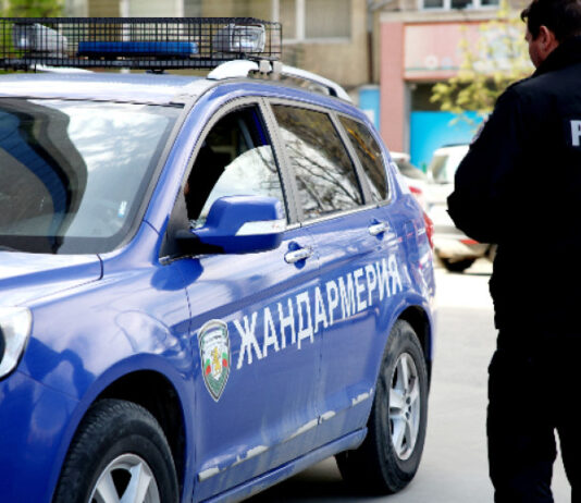 7 души са задържани при акцията в Митниците