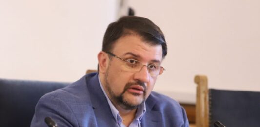 Прокуратурата потвърди – разследват канал за трафик на дрога в офисите на Настимир Ананиев