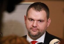 Пеевски: Имаме коалиция на пудела. Пачките купиха всичко днес. Мръсна престъпна сглобка!