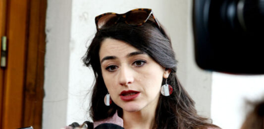 Лена Бориславова няма имунитет, но е готова да се откаже от него