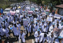 Кенийска болница уволни 100 стачкуващи лекари