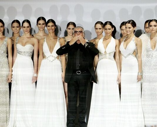 На 83 години почина прочутият италиански дизайнер Роберто Кавали