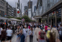 Годишната инфлация в ЕС се забавя до 2,6 на сто през март и до 2,4 на сто в еврозаната