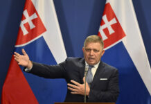 Би Би Си: Роберт Фицо, когото Covid-19 и войната в Украйна върнаха на власт