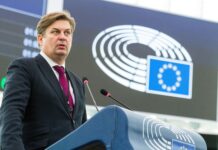 Белгийски следователи претърсват офиси в ЕП по разследване за опити за руска намеса